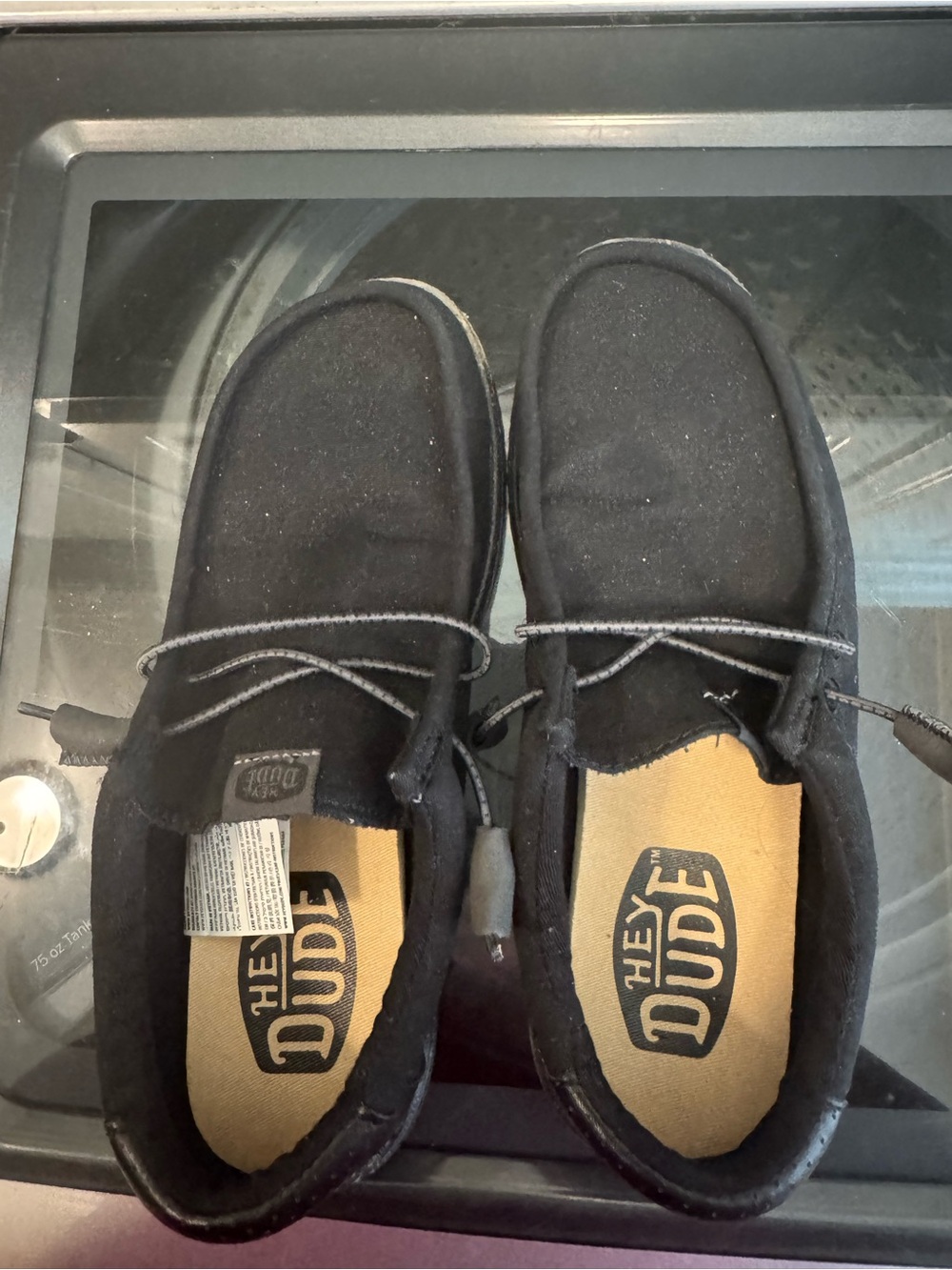 Men’s Hey Dude shoes size 9